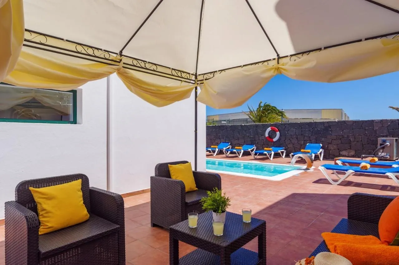 Villa Sunshine Lanzarote By Villa Plus Teguise   Teguise (Lanzarote)