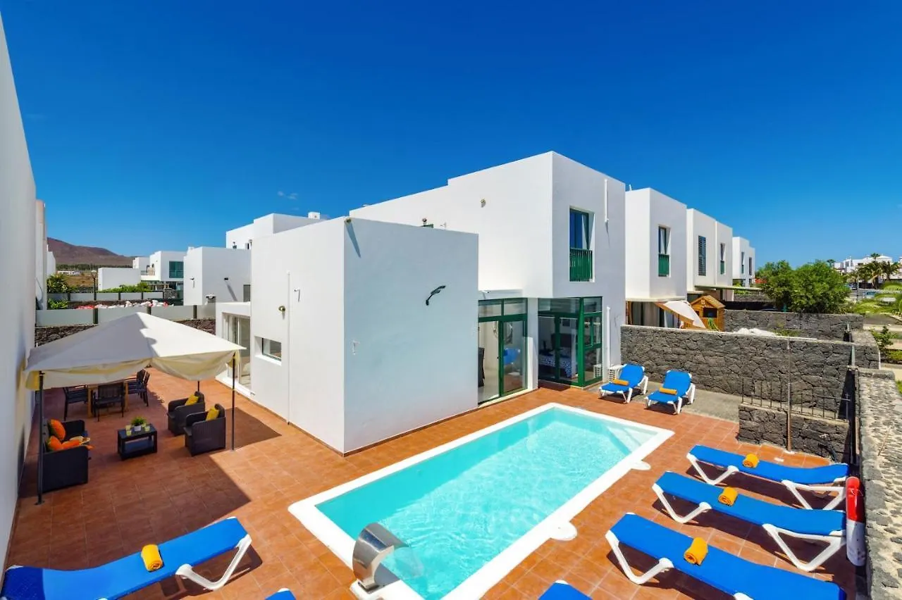 Villa Sunshine Lanzarote By Villa Plus contacts